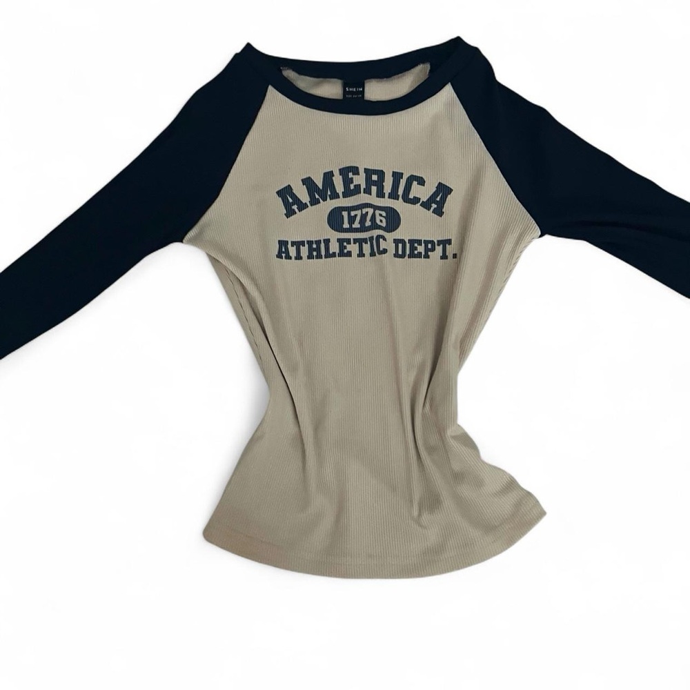Long sleeve fitted shirt